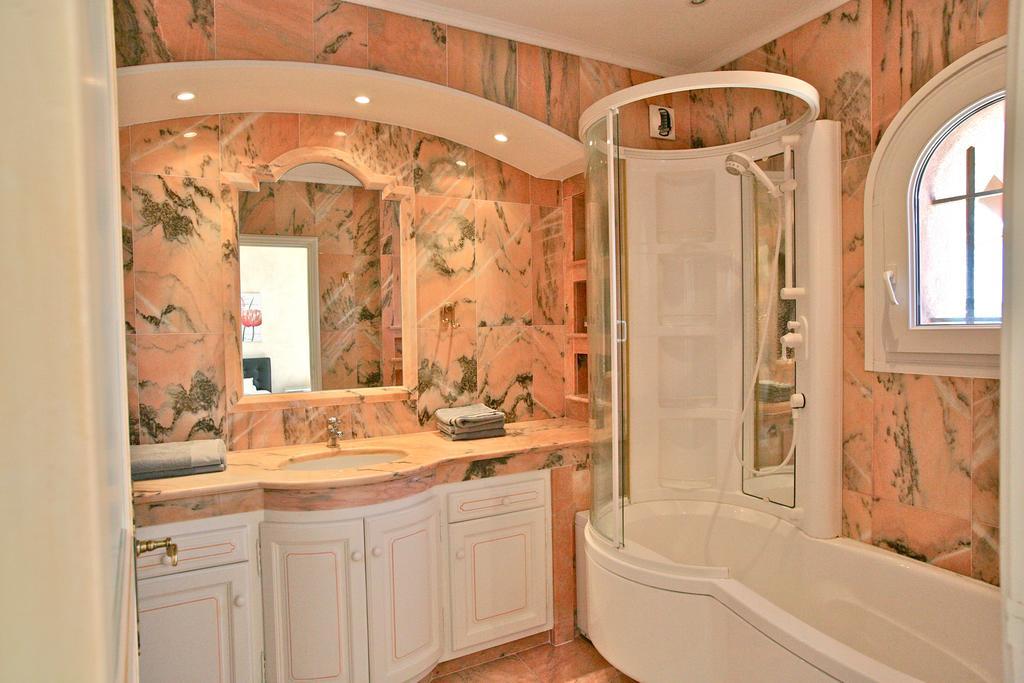 Villa La Croisette サント・マキシム 部屋 写真