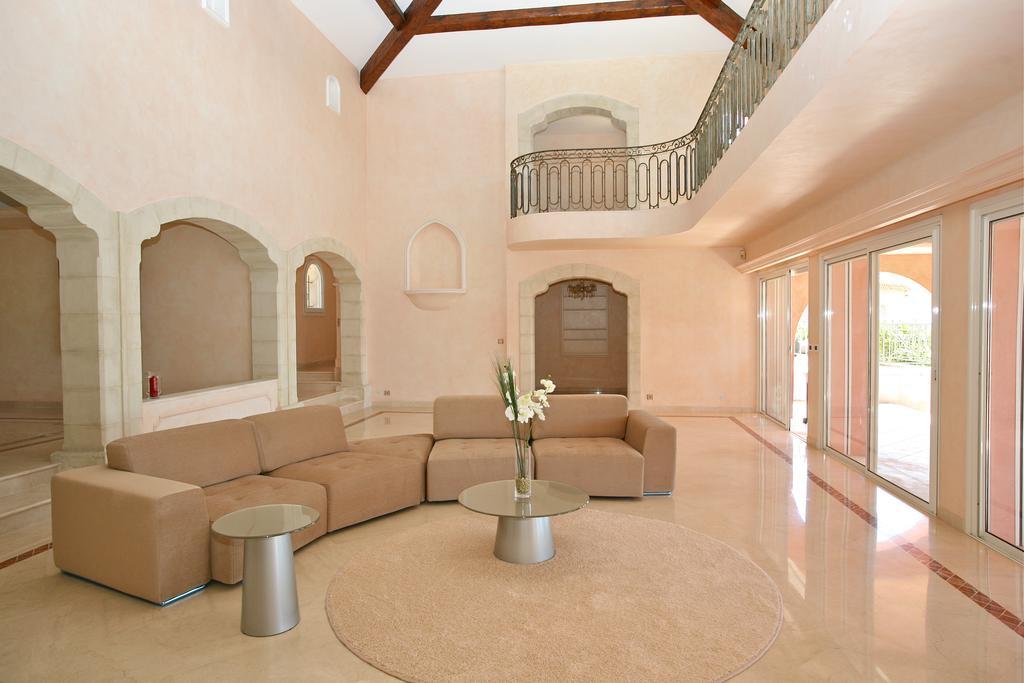 Villa La Croisette サント・マキシム 部屋 写真