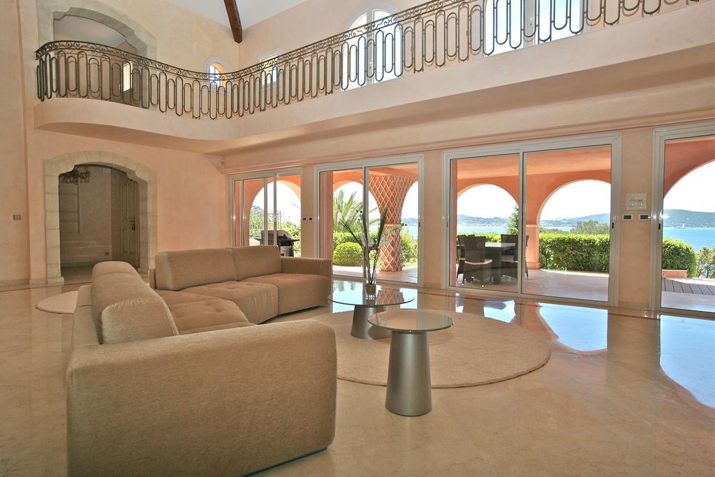 Villa La Croisette サント・マキシム 部屋 写真